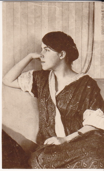 Нина Бахрушина, примерно 1910 год.Автор неизвестен. Из архива Наталии Александровны Филаткиной